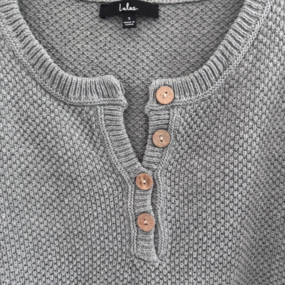 Lulus Sweater Henley Waffle Knit Womens Small Gray Oversized Boho